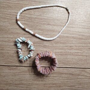 Necklace and one bracelets